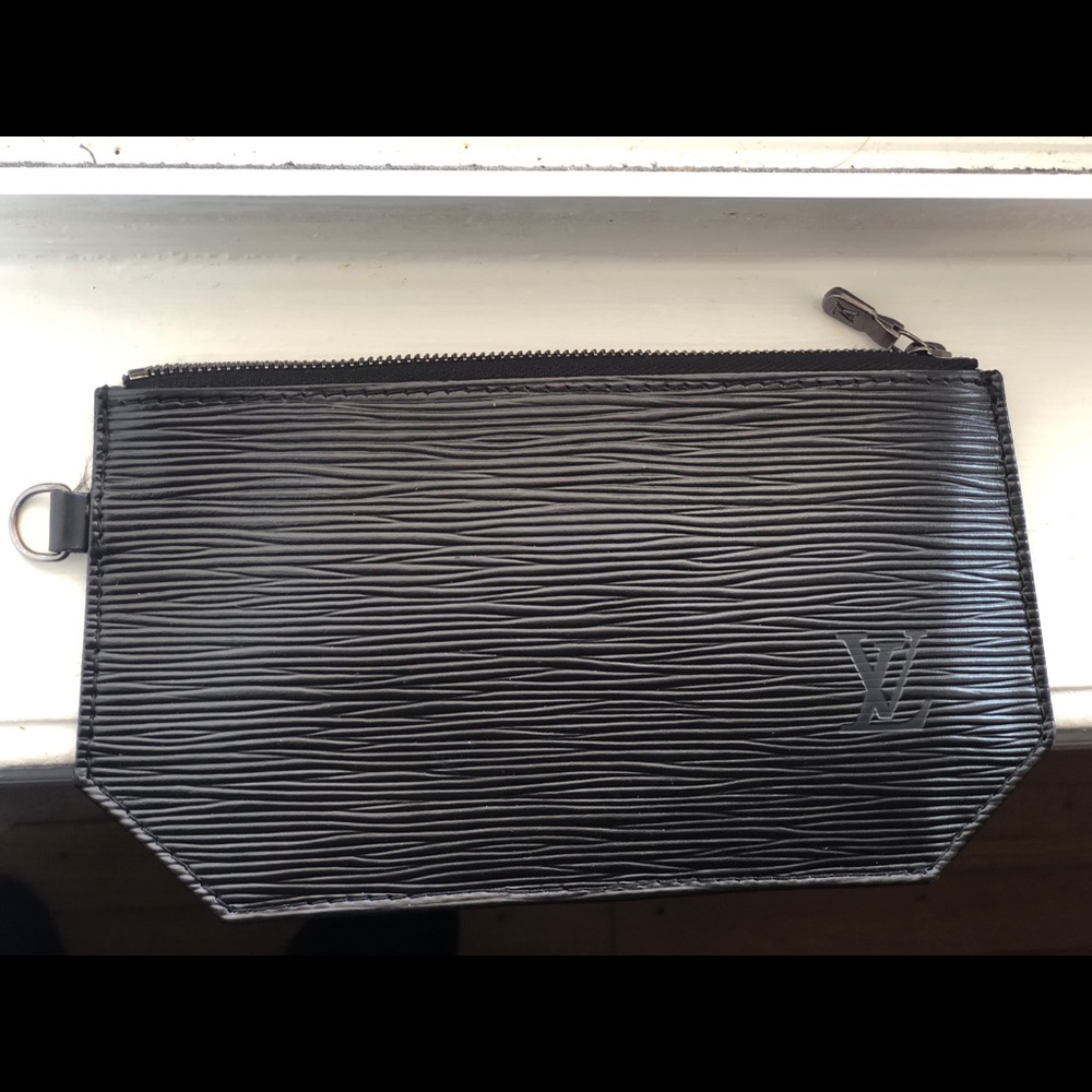 LV Epi pouch